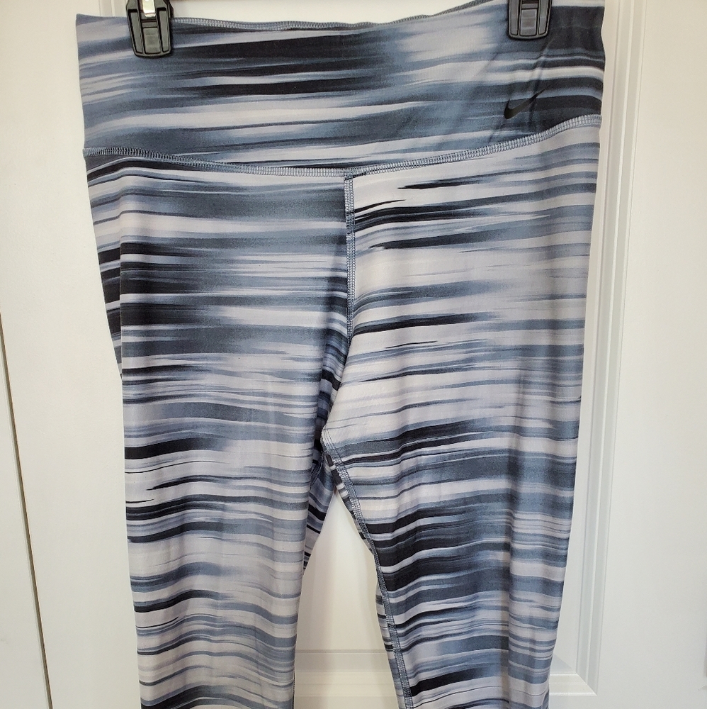 Nike leggings